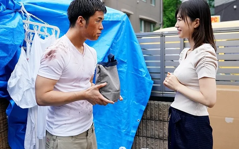 Người vợ trẻ tốt bụng và anh ccủ khoải vô gia cư may mắn