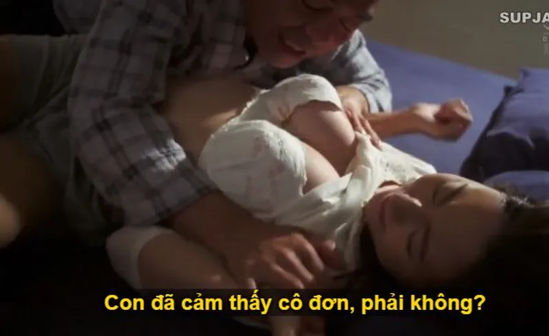Thấy con trai mải mê lao đầu vào việc làm, khiến bạn gái con trai cô quạnh, bố chồng liều lĩnh đè bẹp con dâu.